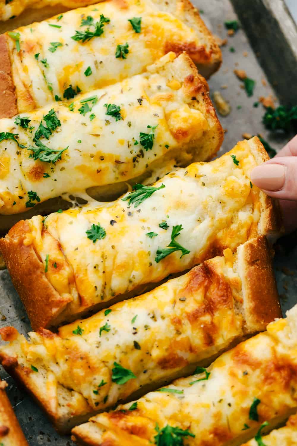 Easy Cheesy Garlic Bread with Soft Centers and Crunchy Crusts