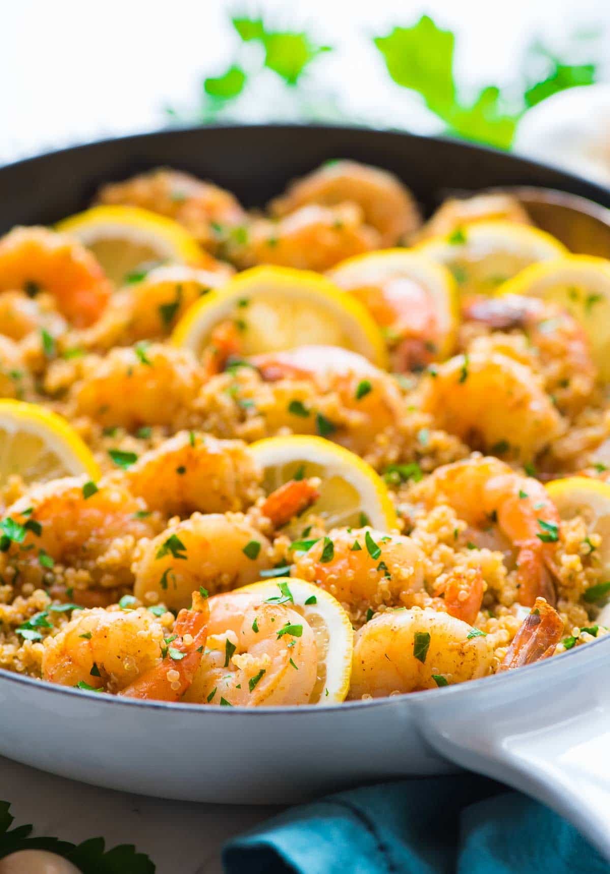 Garlic Shrimp with Quinoa: One-Skillet Lemon Garlic Dinner