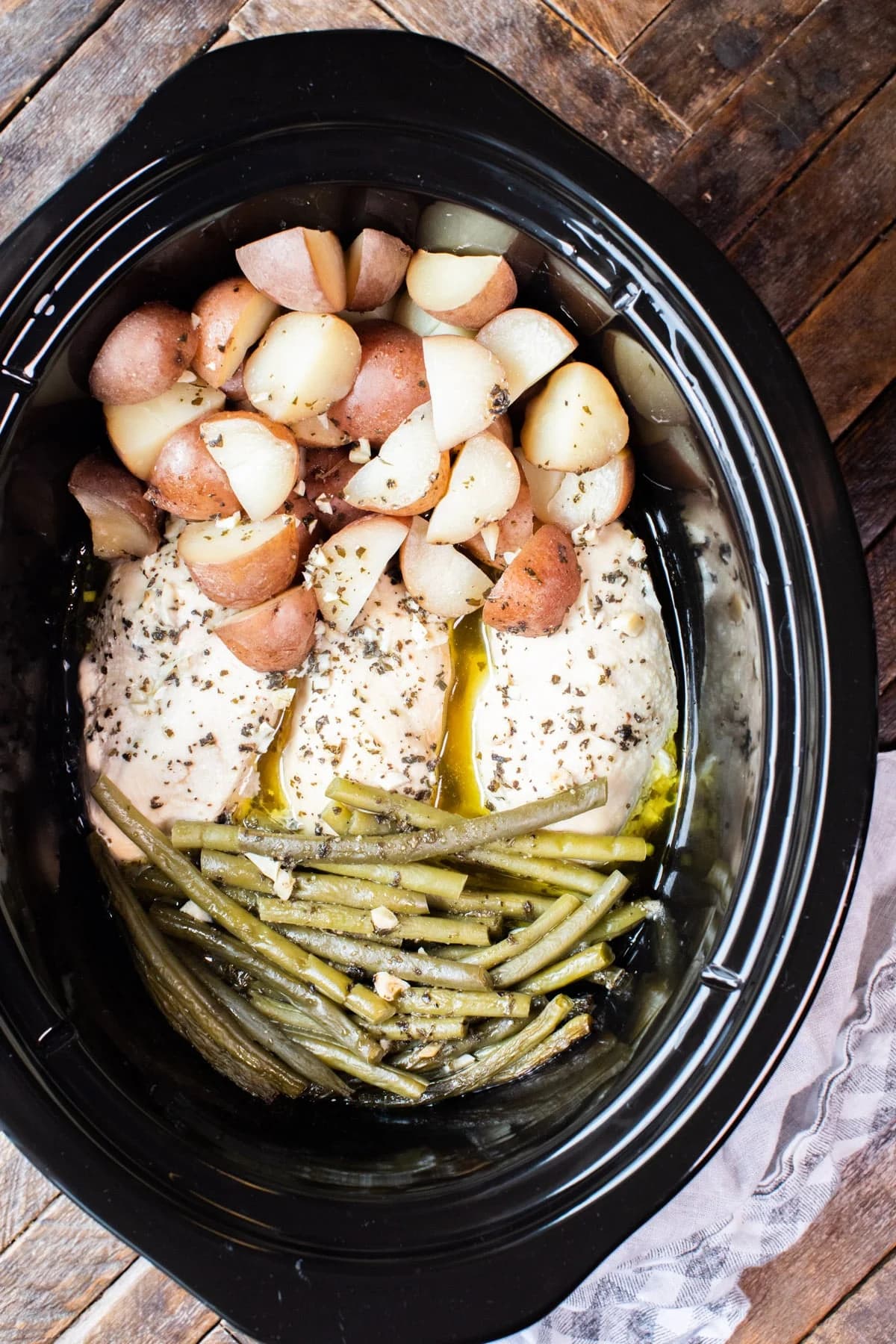 Crockpot Chicken, Potatoes, and Green Beans with Lemon Garlic Dressing
