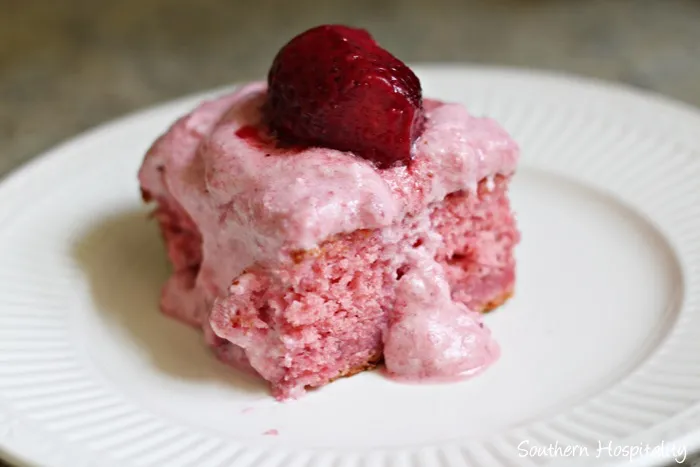 Best Ever Strawberry Cake