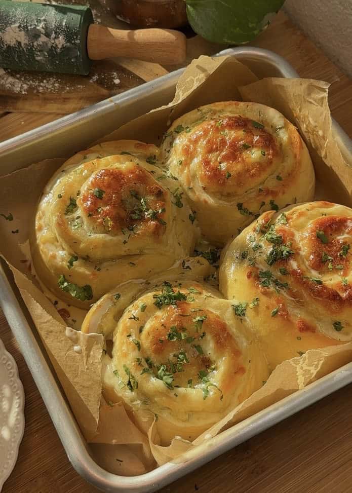 Buttery Cheese Garlic Rolls with Roasted Garlic and Mozzarella